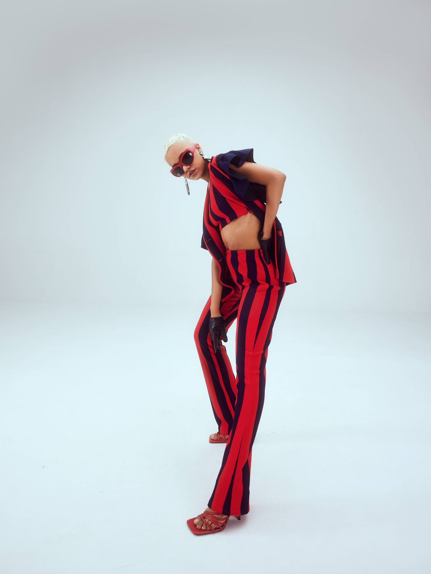 Frill pant suit