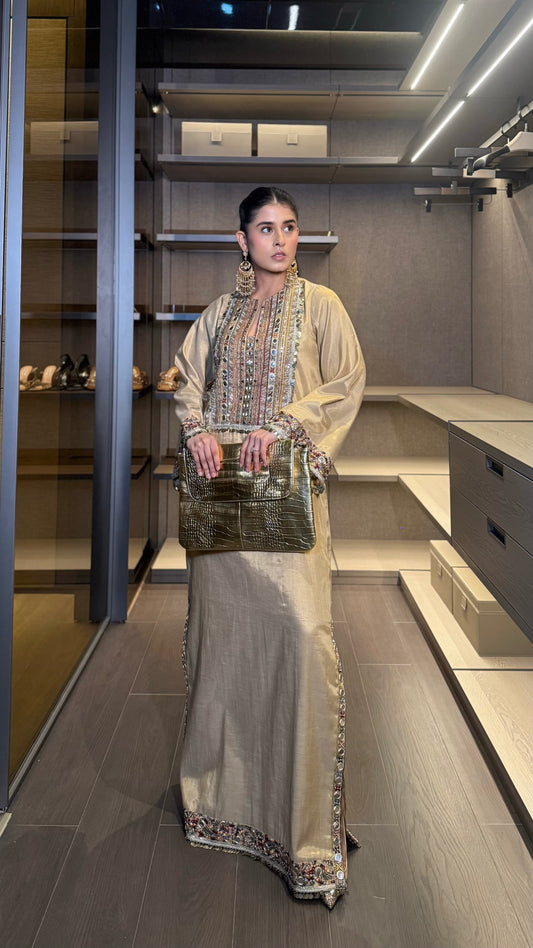 Sunehri Kaftan