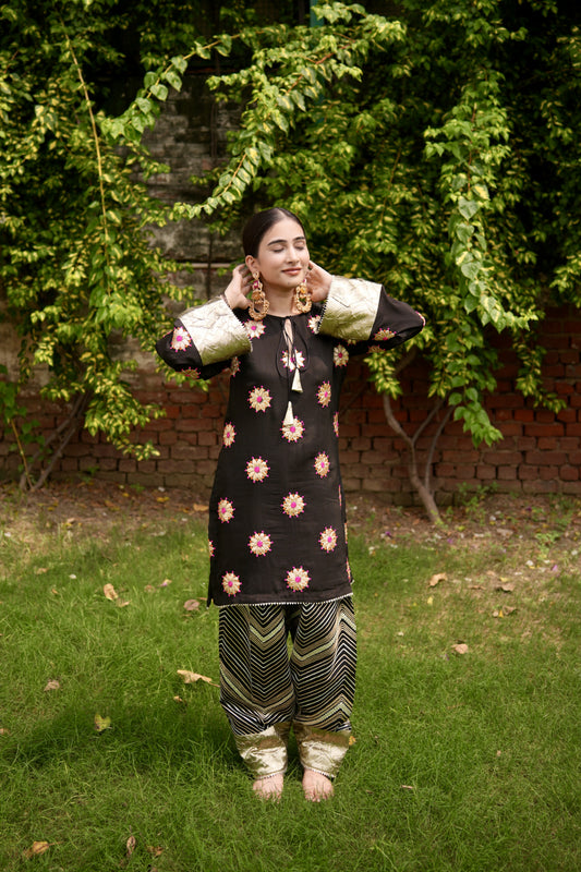 Raat Rani Set - Black